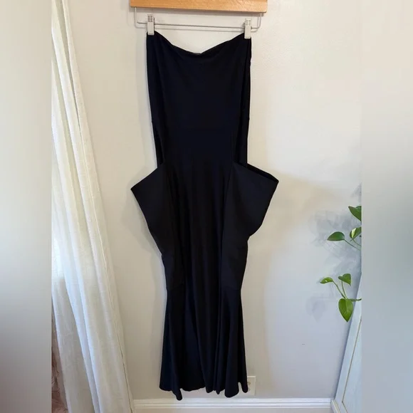 Norma Kamali Strapless Wing Fishtail Gown in Black - Picture 3 of 9